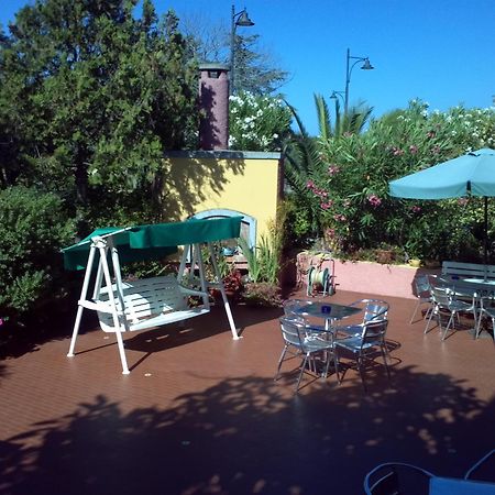 Hotel Abbaruja Olbia Exterior foto